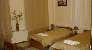 Гостиница Омега Астрахань Улучшенный двухместный номер с 1 кроватью или 2 отдельными кроватями-2